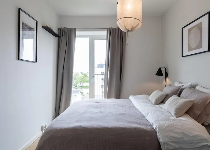 Апартаменты Stylish 3-bedroom *