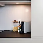 Stylish 3-bedroom *