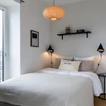 Stylish 3-bedroom Lejlighed København