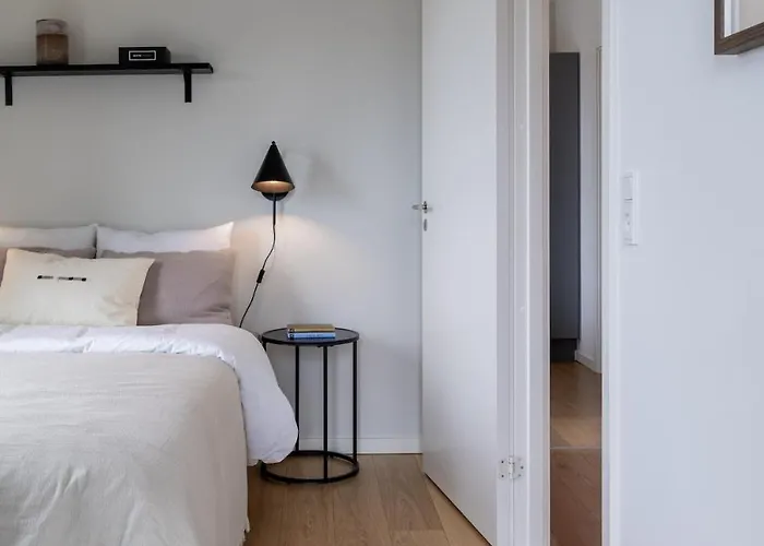 Stylish 3-bedroom Apartamento *